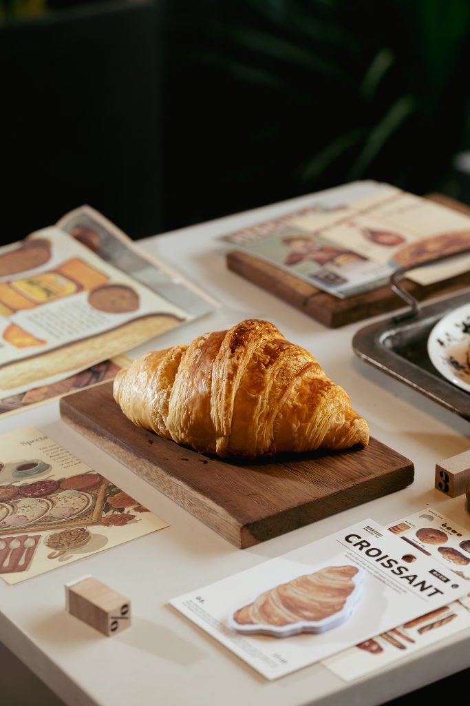 CROISSANT - Threeoclock